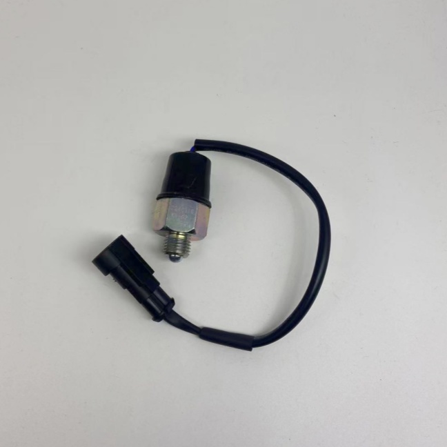 适用解放j6f虎威虎vn万里扬变速器倒档开关倒车灯开关WK-62-5T55L