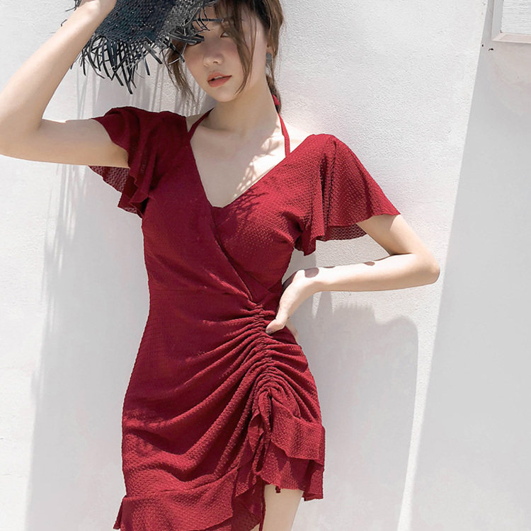 泳衣女高级感2026新款泡温泉女士连体遮肚显瘦游泳馆专用绝美泳装