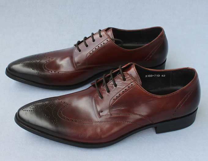 英伦风格潮流真皮尖头系带男鞋雕花头层牛皮商务正装男皮鞋棕色,流行男鞋,正装皮鞋,淘宝优惠券,粉丝福利购,淘宝优惠卷