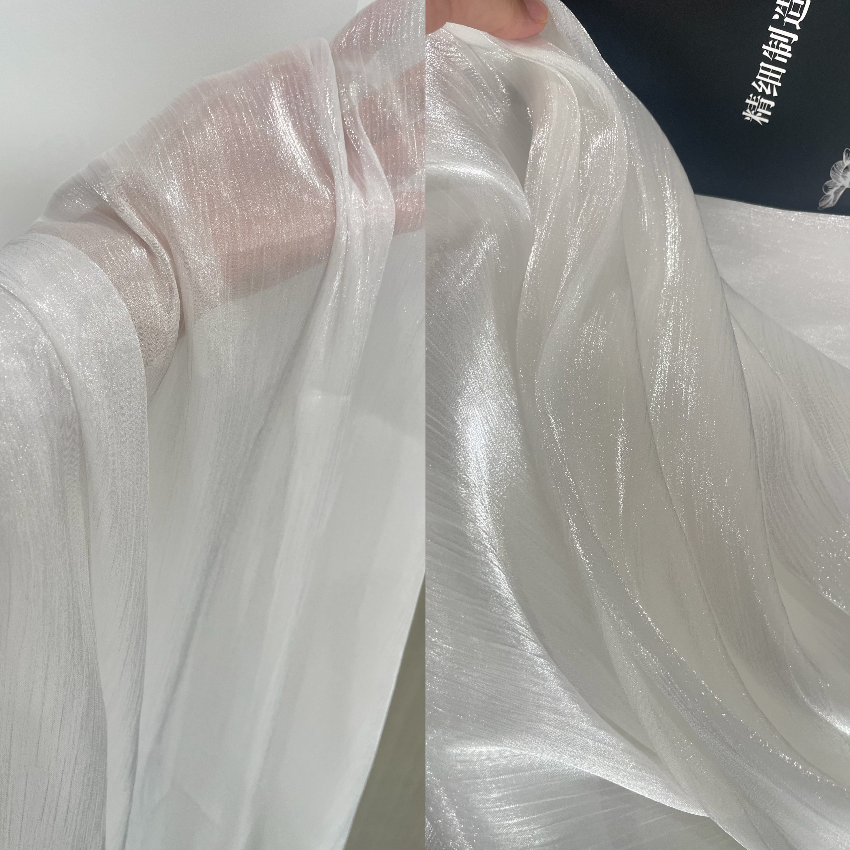 白色亮光肌理褶皱缎面布料垂顺柔软面料半透纱婚庆背景布拍摄道具