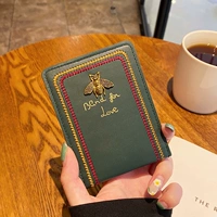Чехол для водительских прав, картхолдер, милая маленькая ультратонкая однотонная короткая сумка через плечо, коллекция 2023, из натуральной кожи