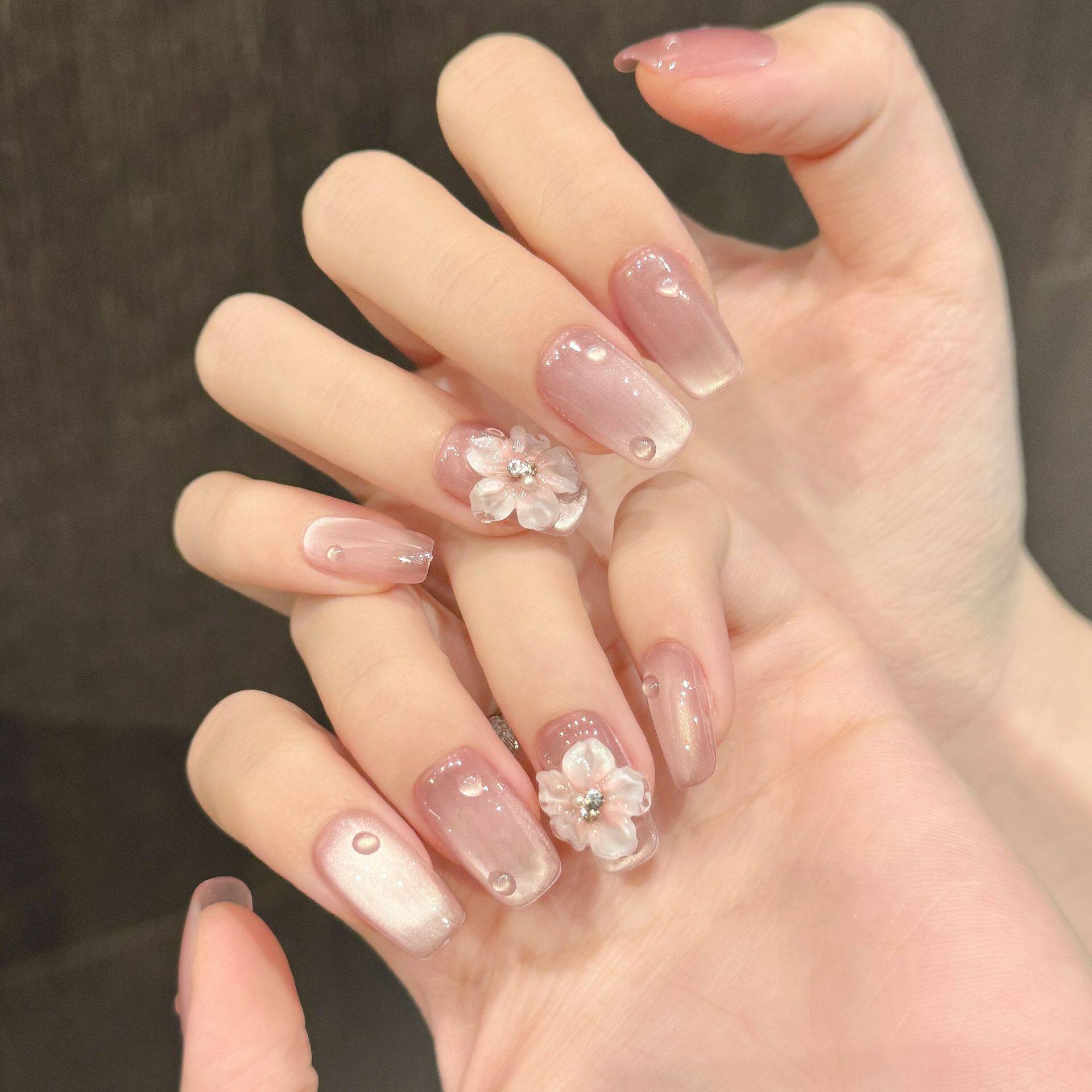 纯欲风立体花猫眼手工穿戴甲