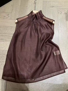 显瘦气质百搭衬衫 2026早春新款 宽松修身 圆领无袖 上衣女 时尚