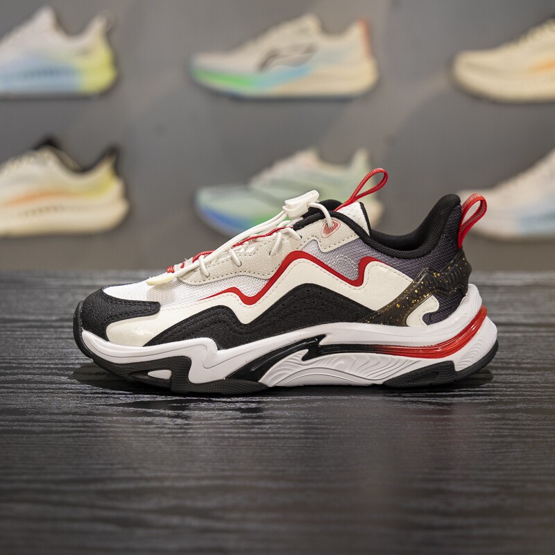 李宁四季通用减震回弹休闲鞋