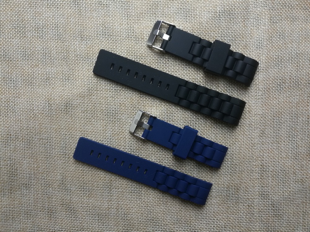 此款2个颜色，连接处弧度22mm的，高档硅胶表带质量好，请放心选购！新品上架购买即送送工具和生耳一付