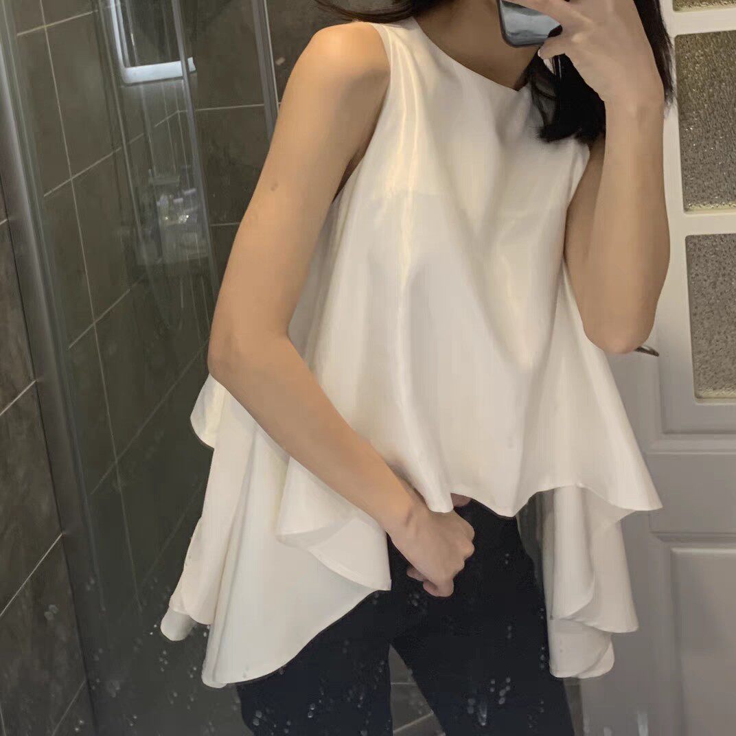 醋酸缎面很仙的无袖上衣女夏韩版小众宽松设计感心机丝滑背心外穿
