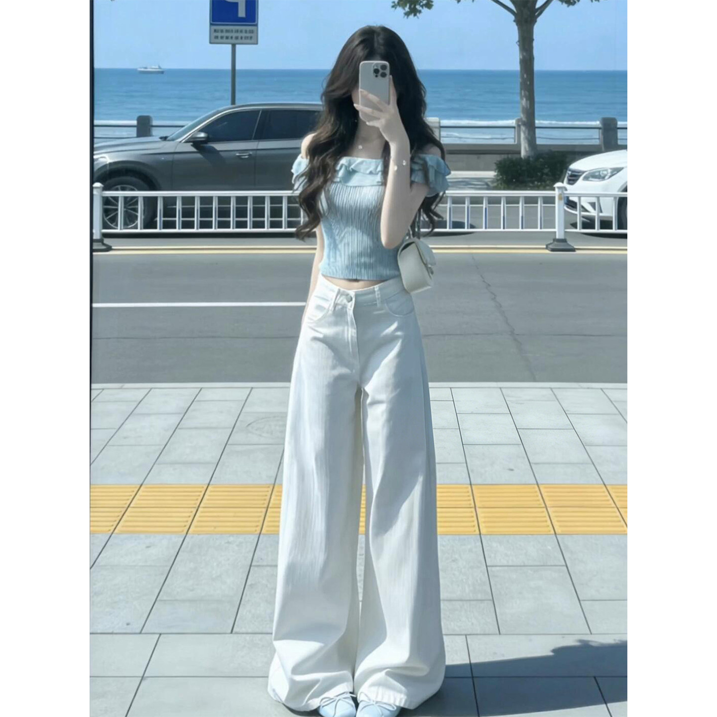 夏季法式甜美蓝色一字肩荷叶边T