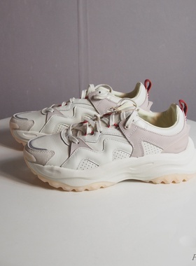 阿迪达斯MAXXWAVY女低帮牛皮革保暖透气舒适时尚复古休闲鞋IH2292