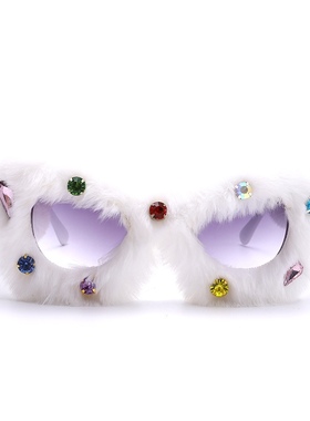 虞书欣圣诞抖音搞怪猫眼墨镜大框毛毛太阳眼镜女个性镶钻生日眼镜