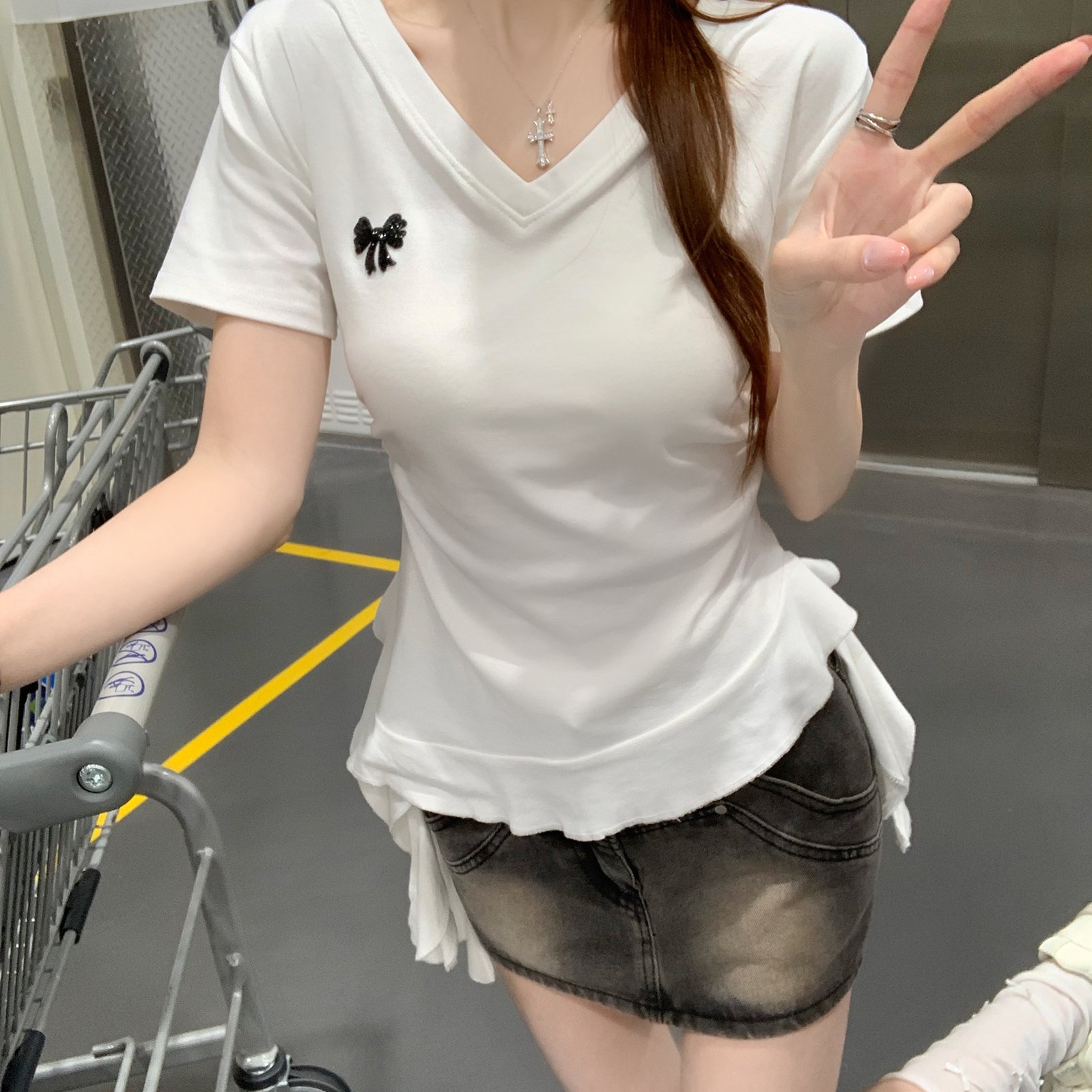 实拍纯棉螺纹220克短袖t恤女装夏新款飘带蝴蝶结显瘦V领上衣