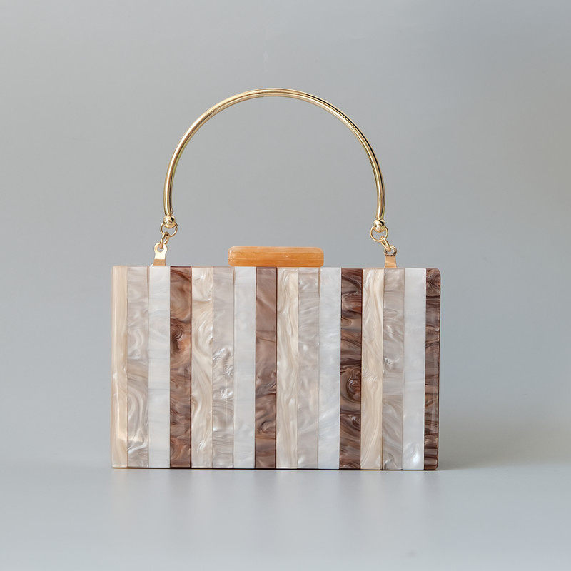 女士欧美宴会亚克力杏色条纹晚宴包 百搭拼接单肩斜挎婚礼手拿包