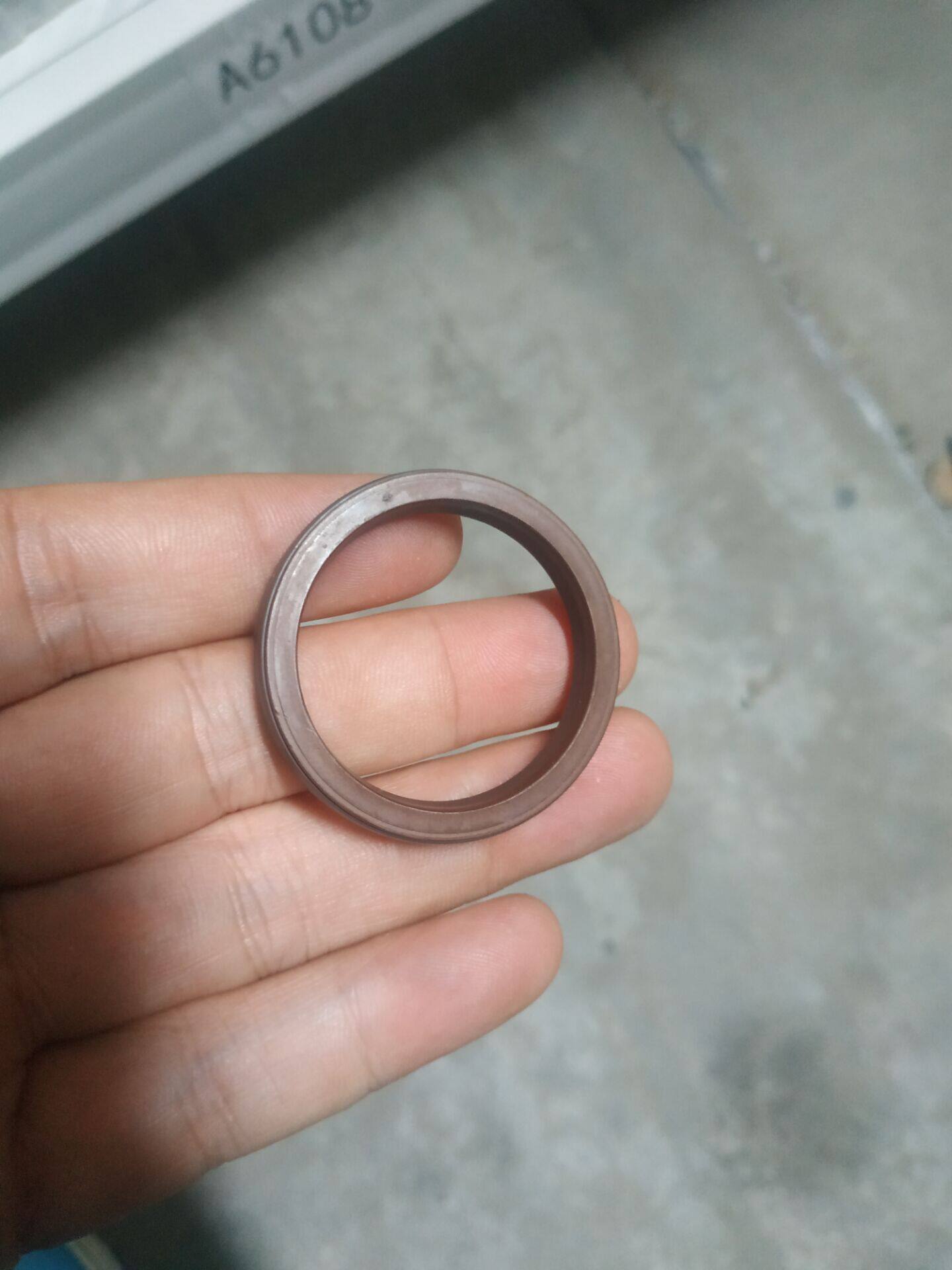 马达272123703油封32.5-40.2-6.5