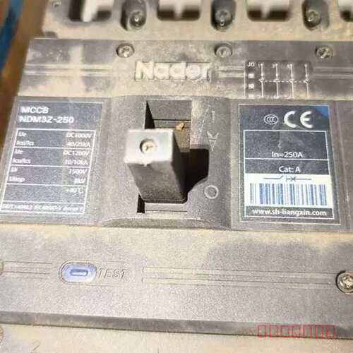 议价Nader直流断路器，型号NDM3Z-250，维修