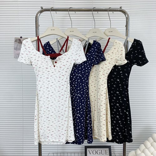 纯欲甜辣妹假两件印花短袖收腰连衣裙女夏性感显瘦露背包臀短裙子