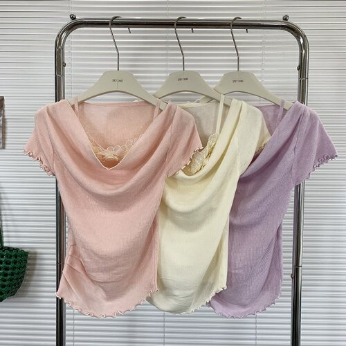 气质甜美荡领花朵蕾丝上衣女