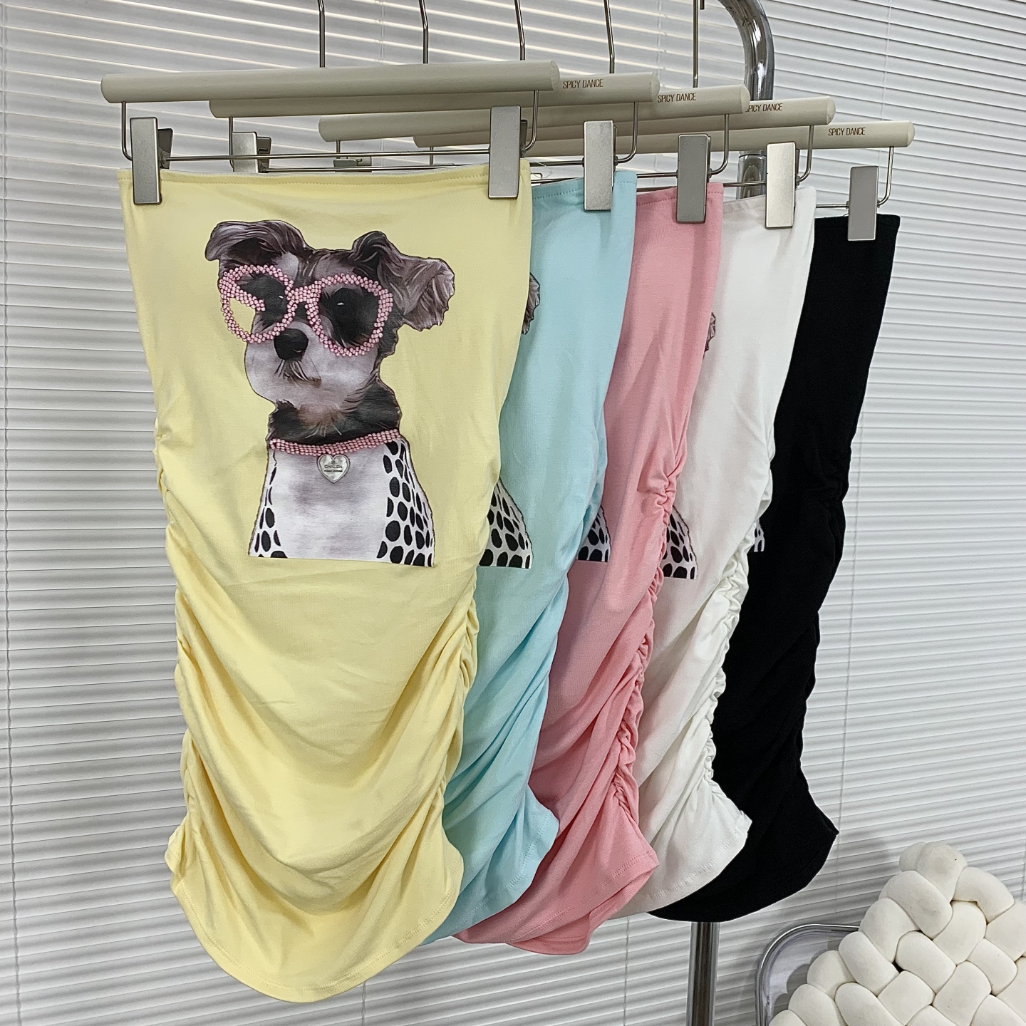 吊带连衣裙女夏季纯欲性感一字肩