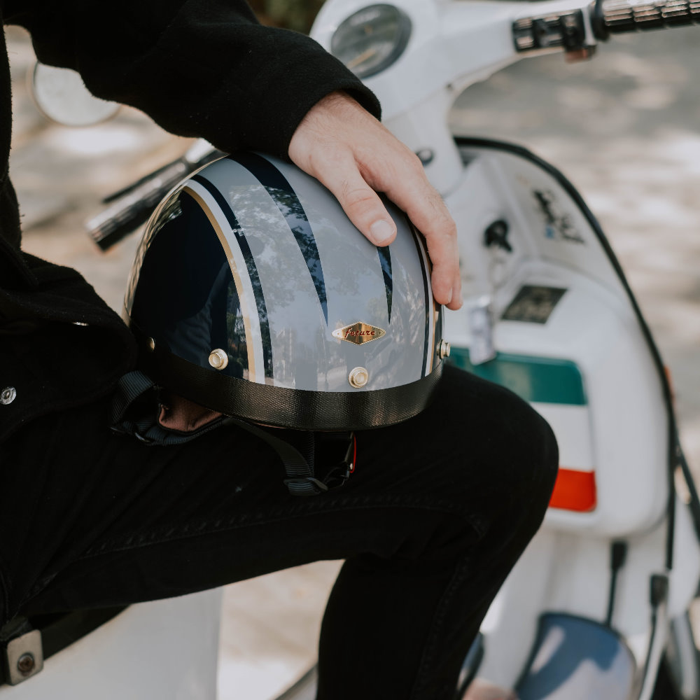 台湾feture摩托车四季复古半盔3C