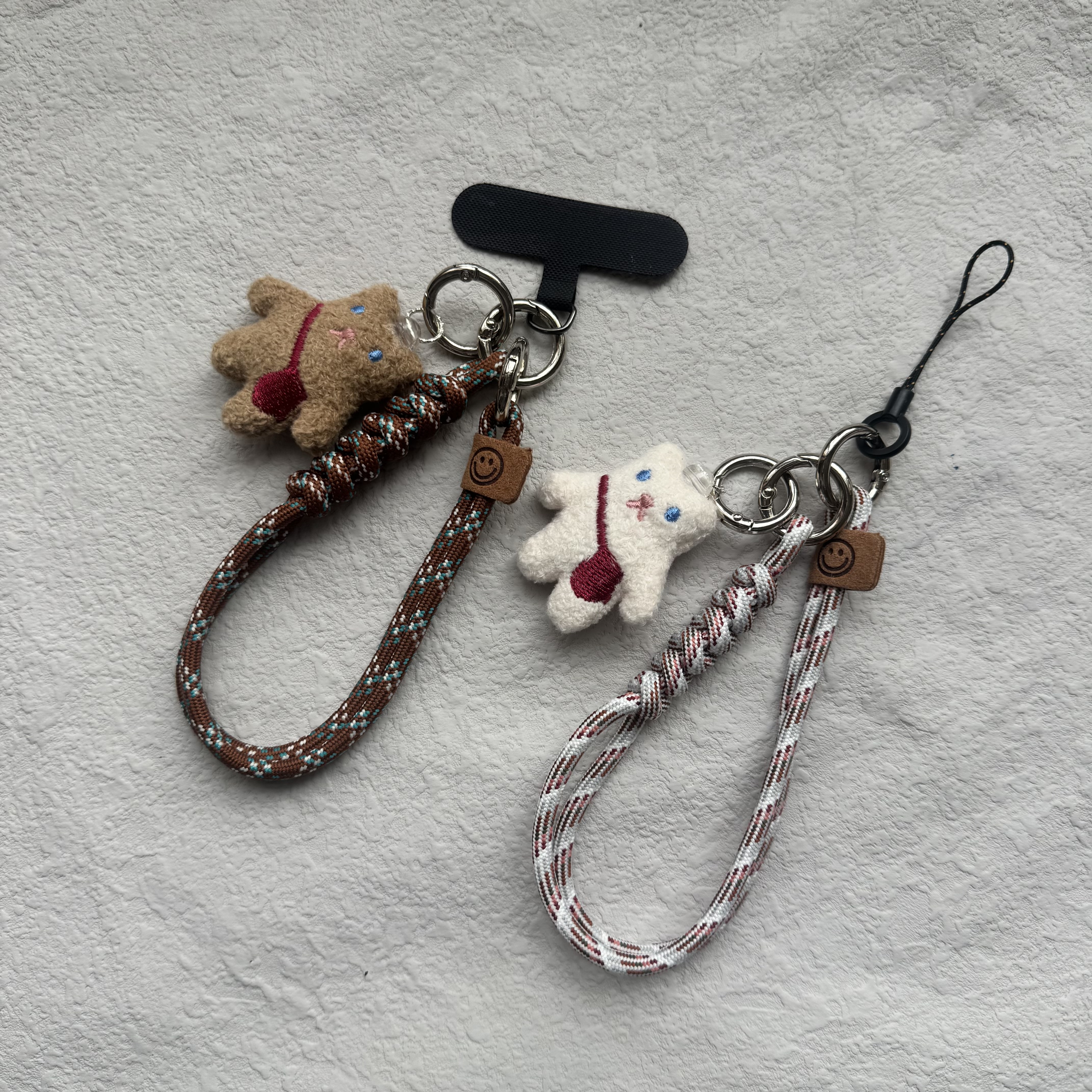 可爱毛绒绒小熊手机壳挂绳短款手腕挂件防摔ccd相机水杯耳机挂饰