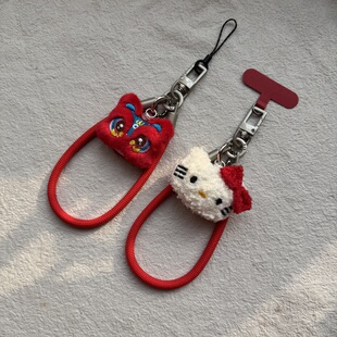 新年款毛绒KT猫咪醒狮手机壳夹片手腕绳挂件钥匙相机ccd挂饰挂链