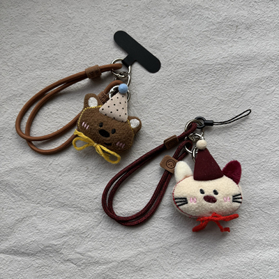Min系风可爱猫咪小熊手机壳圆绳双笑脸毛绒公仔挂件钥匙包ccd挂饰