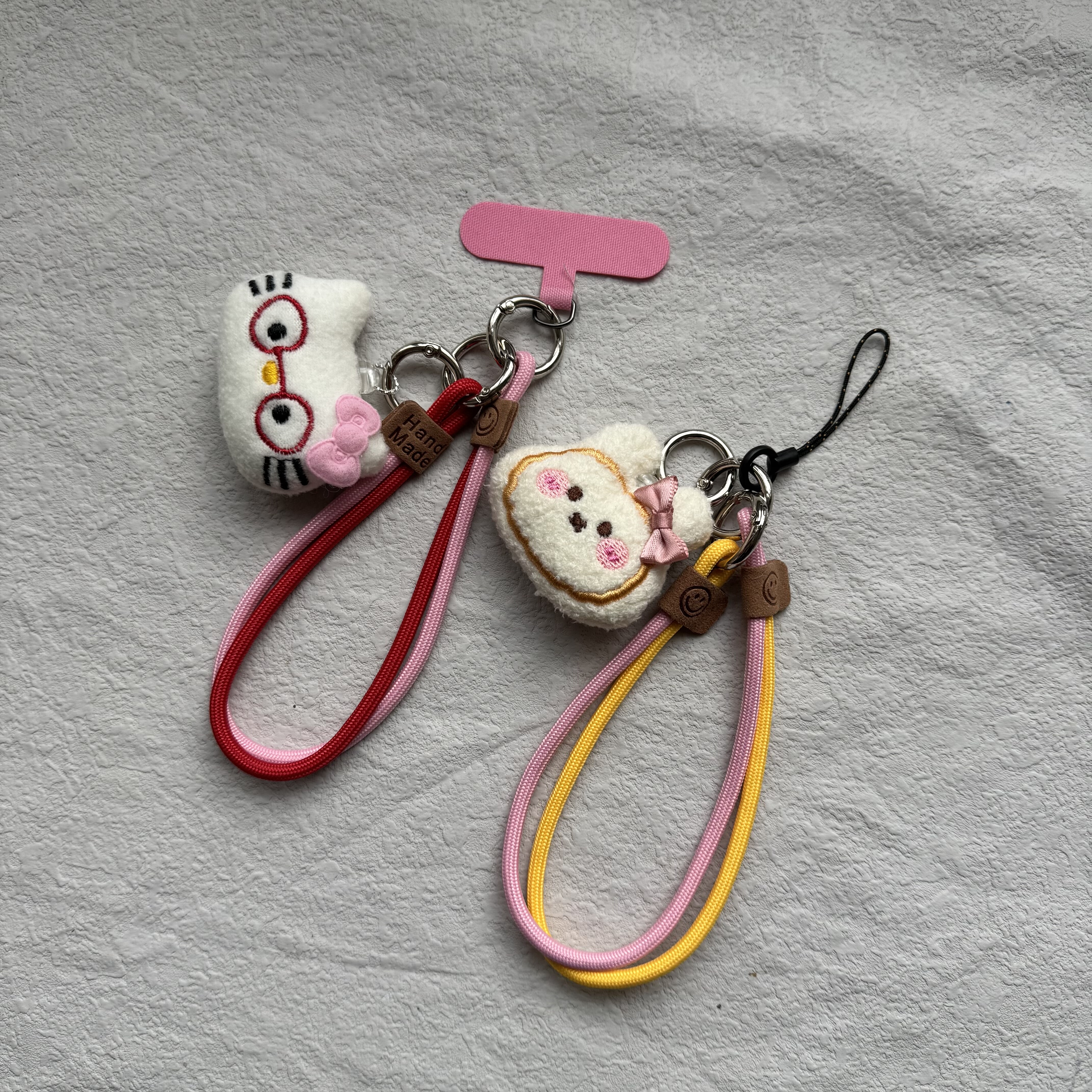 少女心可爱兔子猫咪双拼圆绳手机壳垫片挂件钥匙相机包包ccd挂饰