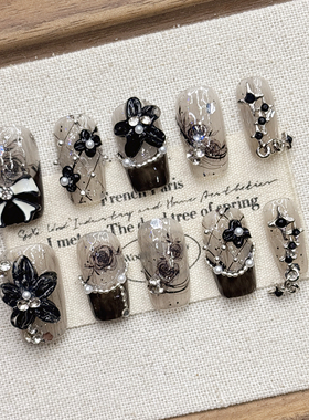 暗黑色玫瑰纯手工穿戴甲高级感显白法式美甲短方款2026年新款超火