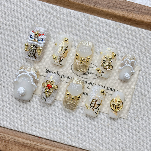 醒狮2026年纯手工短款杏仁穿戴甲