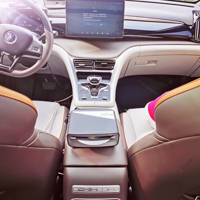 外置汽车车栽CD机播放机碟片加装车栽CD播放器发烧级车栽CD机