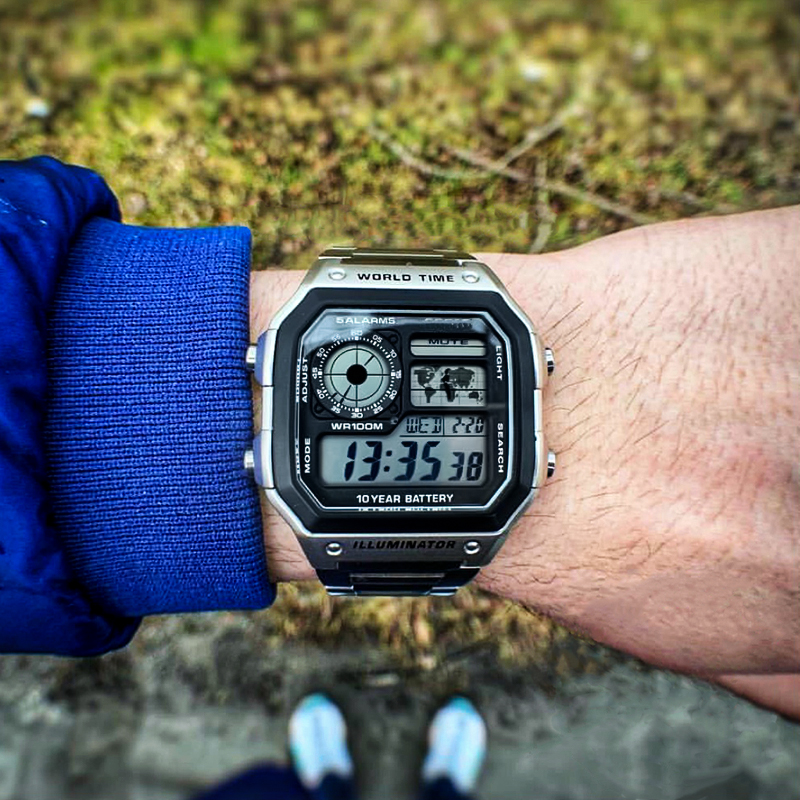 卡西欧多功能小方块运动手表