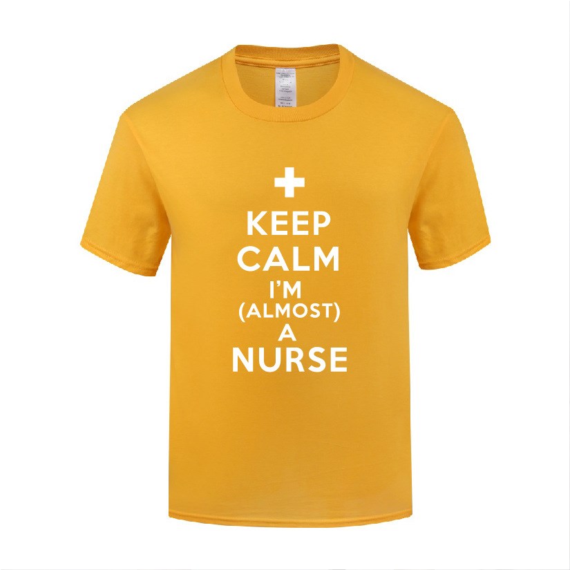 搞笑幽默讽刺短袖圆领棉T恤男宽松 Keep Calm I'm Almost A Nurse