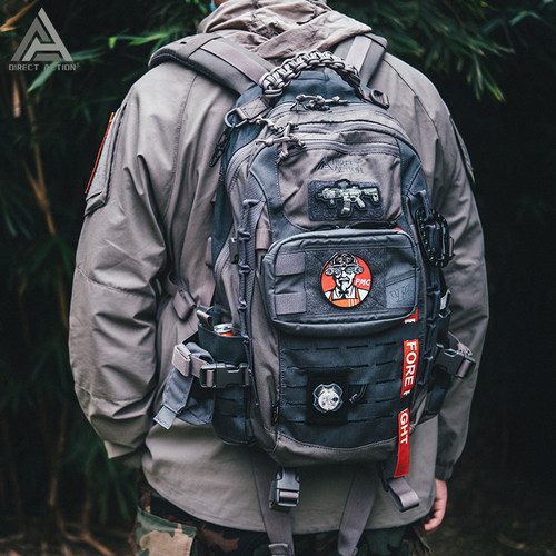 赫利肯helikon强袭者日常背包