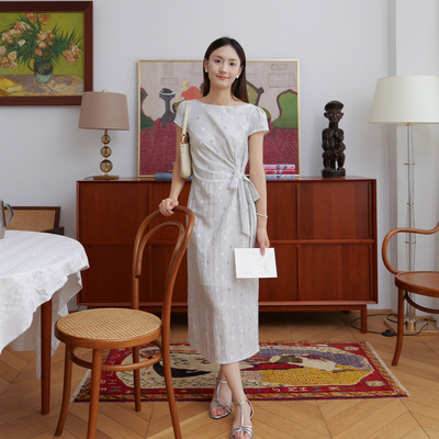 然若 优雅气质法式连衣裙女2026新款夏季长裙小众不撞款波点裙子