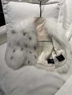 2025新款女装狐狸毛皮草斑点外套女短款时尚年轻款保暖毛毛大衣女