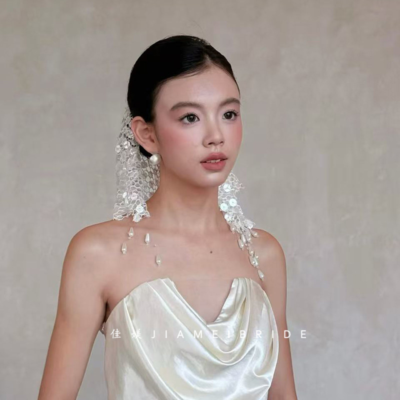 新款蕾丝珍珠亮片头纱高级感超仙法式风婚纱结婚礼服拍照写真造型