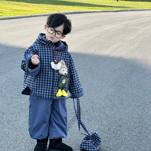韩版加绒男童深秋外套2024秋季新款儿童宝宝外套秋冬时髦洋气格子