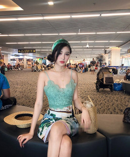 网红嫩模女神同款元气清纯夏日蕾丝吊带上衣