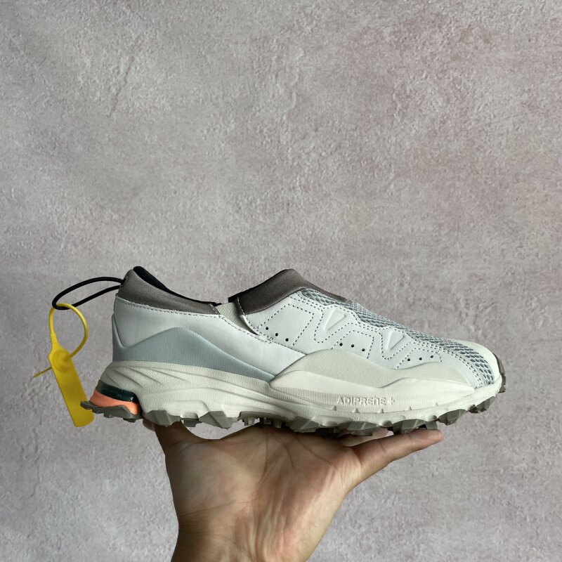 Adidas/阿迪达斯正品新款三叶草经典男女运动休闲鞋HQ6501