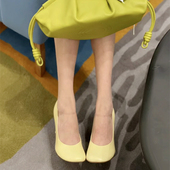 大幂幂走秀同款 浅口单鞋 奶黄色高跟鞋 女小众设计感圆头异形跟法式