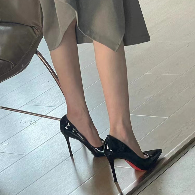 银戈玛单鞋性感漆皮红底浅口细跟