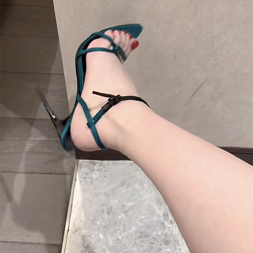 银戈玛绸缎细跟羊皮性感交叉凉鞋