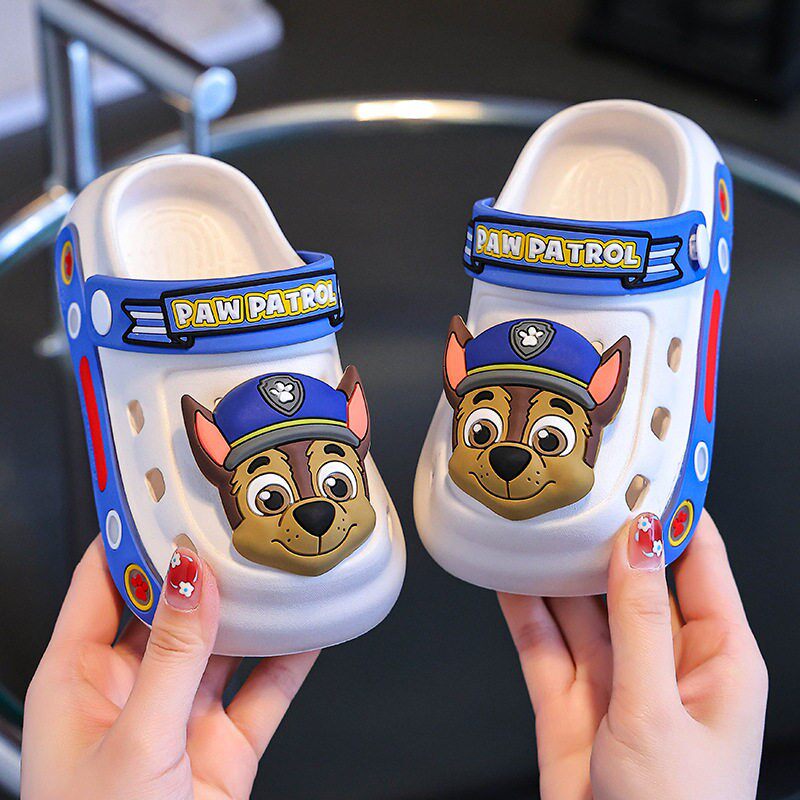 汪汪队发光儿童拖鞋宝宝洞洞鞋夏季男女童舒适包头凉拖婴幼儿凉鞋