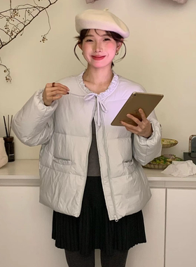 2025年冬季韩版小个子圆领蝴蝶结绑带短款羽绒服女时尚白鸭绒外套