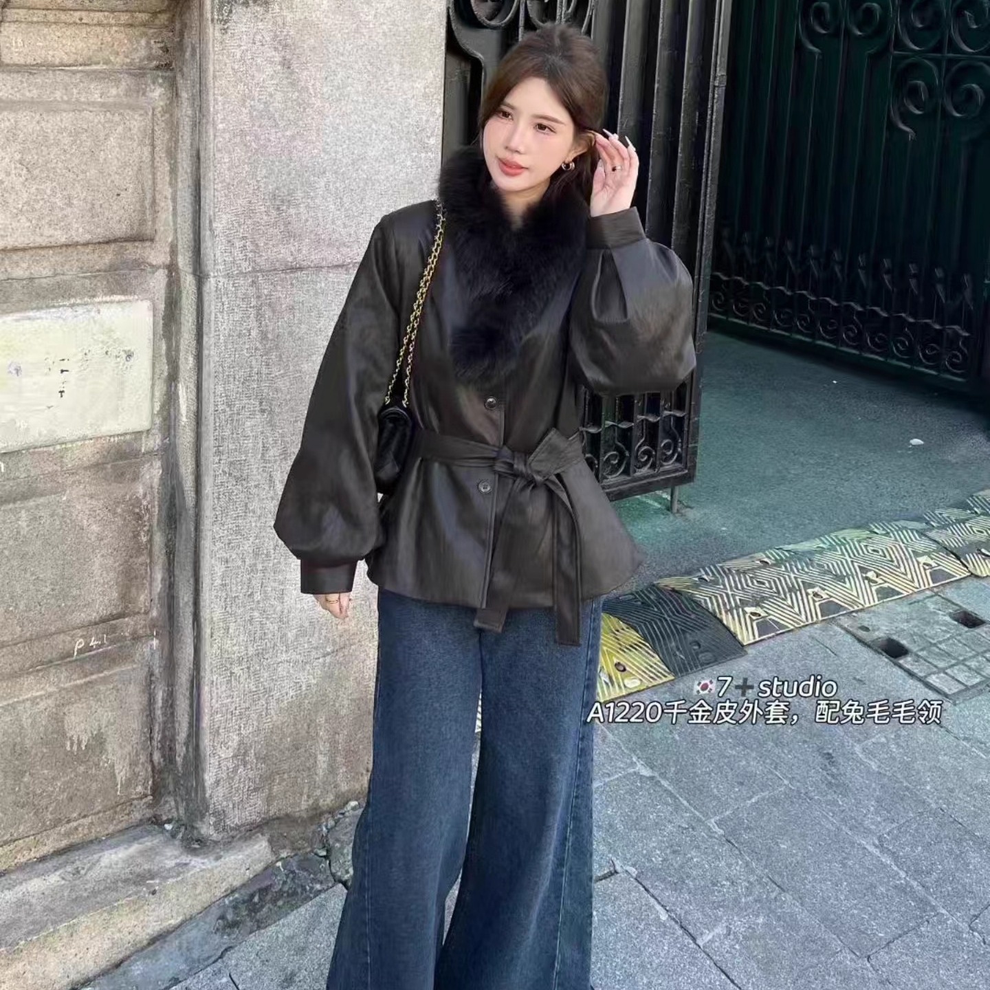 千金感小个子圆领短款皮衣女