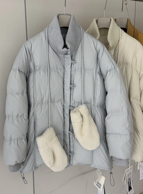 韩版针织立领90白鸭绒配手套羽绒服女2025年冬季泡芙感保暖面包服