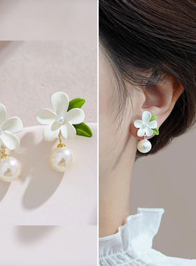 奥特莱斯品牌折扣店撤柜清仓捡漏白色栀子花耳钉outlets女耳环潮