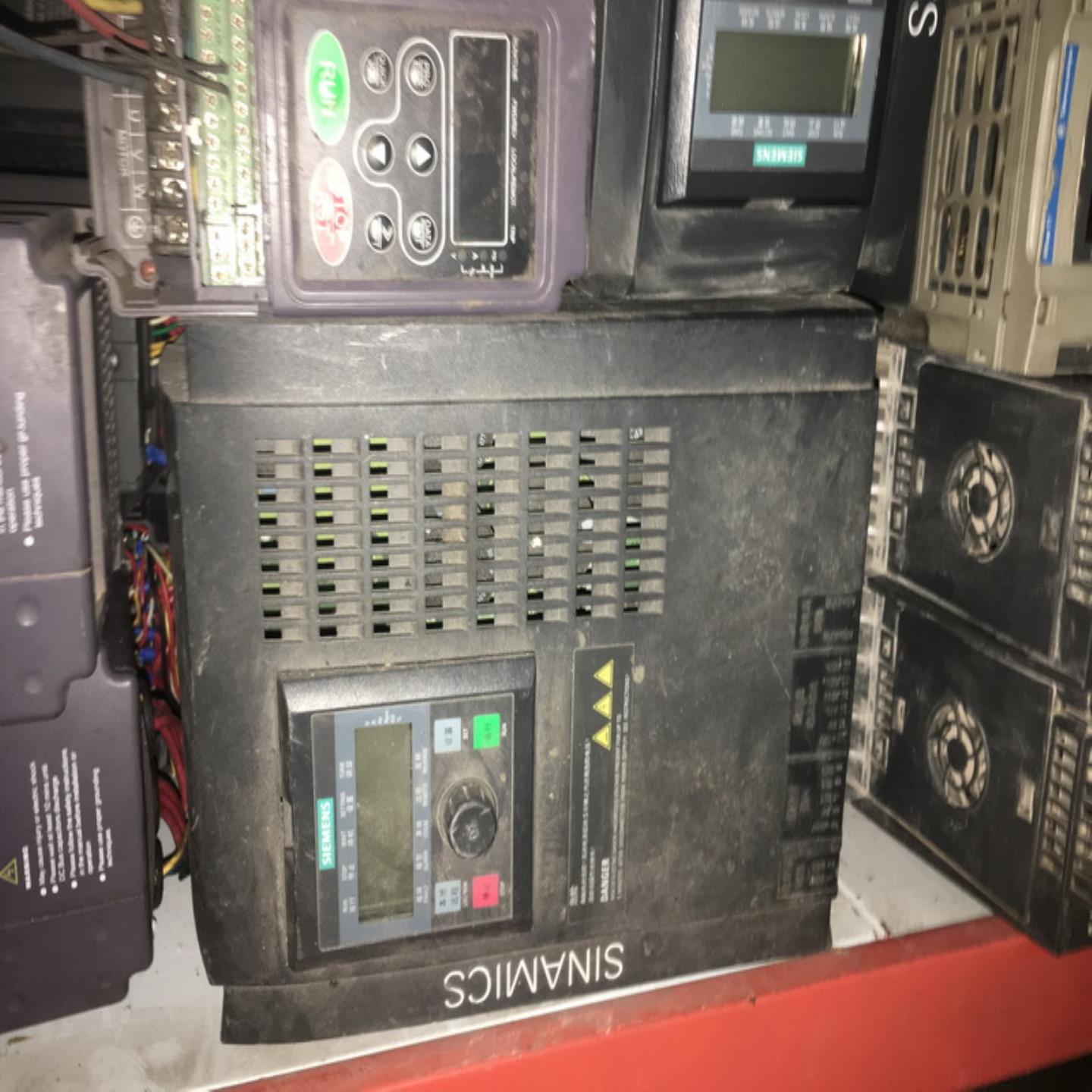 西门子 V10变频器 6SL3217-0CE32-2UA1 22KW 3AC380V