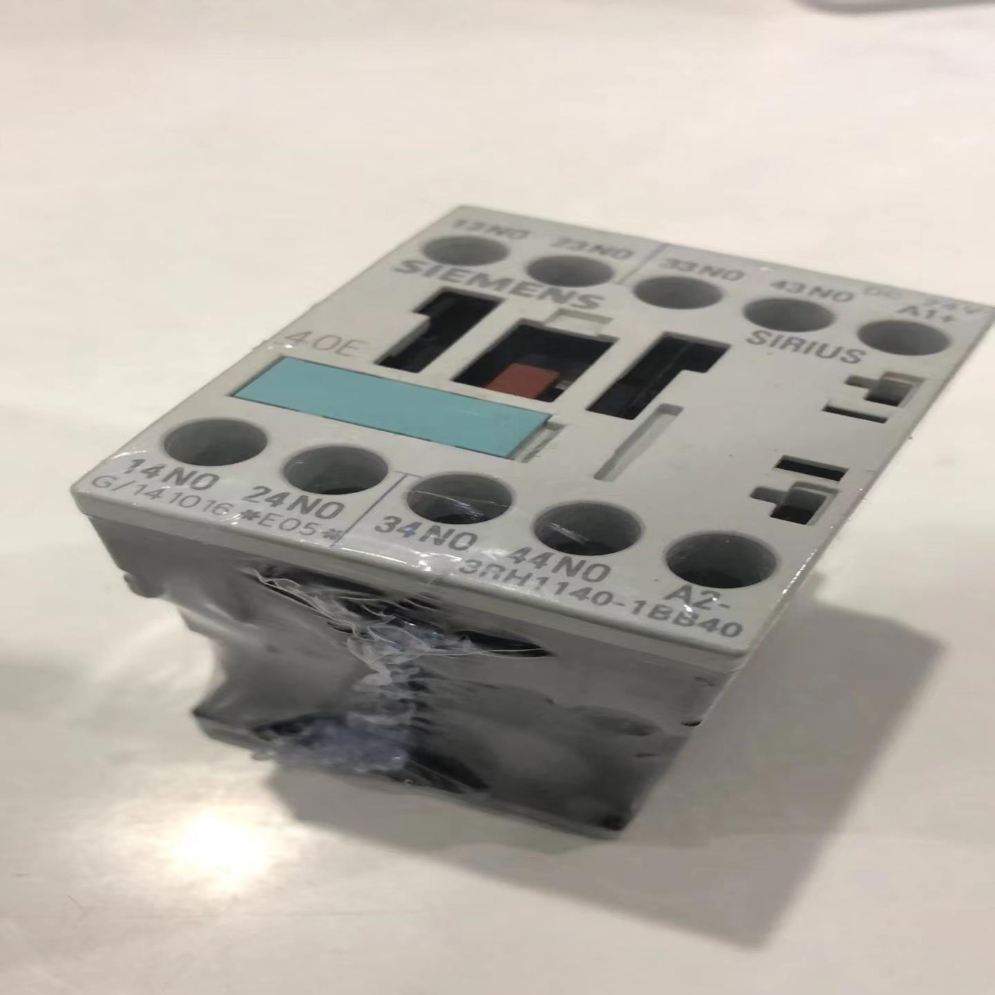 现货 西门子接触器 40E 3RH1140-1BB40 DC24V 3ZX1012-ORH11-1AA1