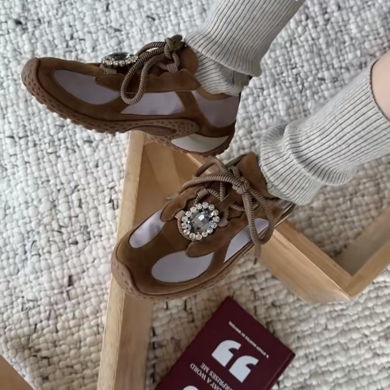 欧洲站女2026秋季新款真皮拼布撞色水钻系带厚底德训鞋休闲单鞋潮