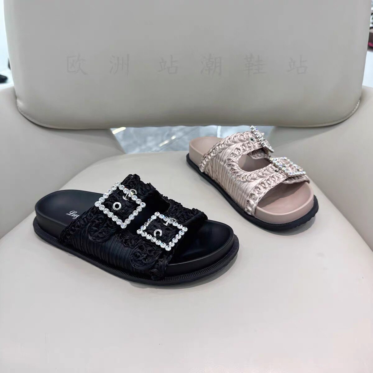 欧洲站女鞋2026夏季新款真皮布面扣带厚底一字拖凉鞋沙滩风凉拖鞋