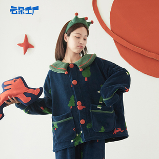 云朵工厂印花翻领家居服长袖 珊瑚绒加绒加厚保暖圣诞睡衣秋冬 套装